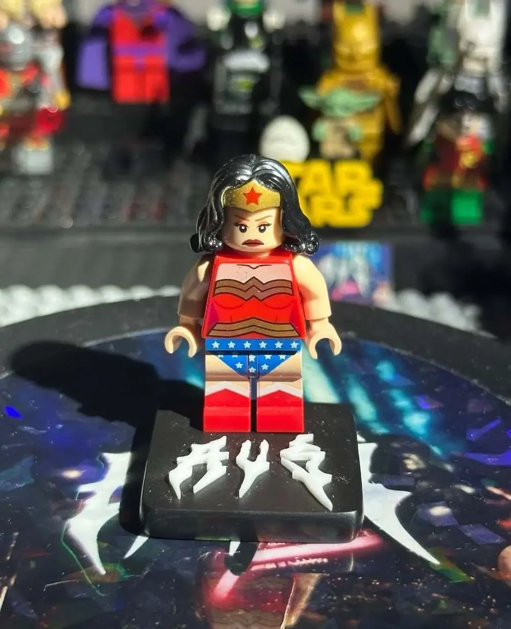 LEGO DC Comics Super Heroes Wonder Woman Minifigure (sh0004)